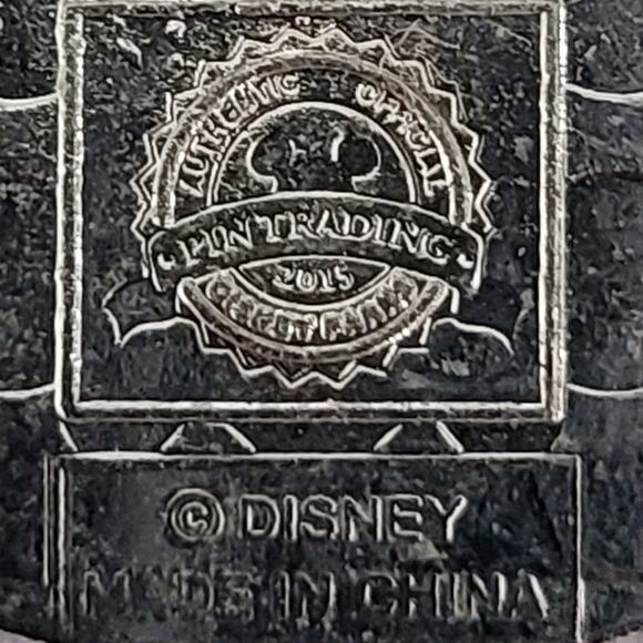 2015 Disney Pin Trading Chip And Dale Tsum Tsum Mystery Enamel Pin Authentic - Picture 3 of 5